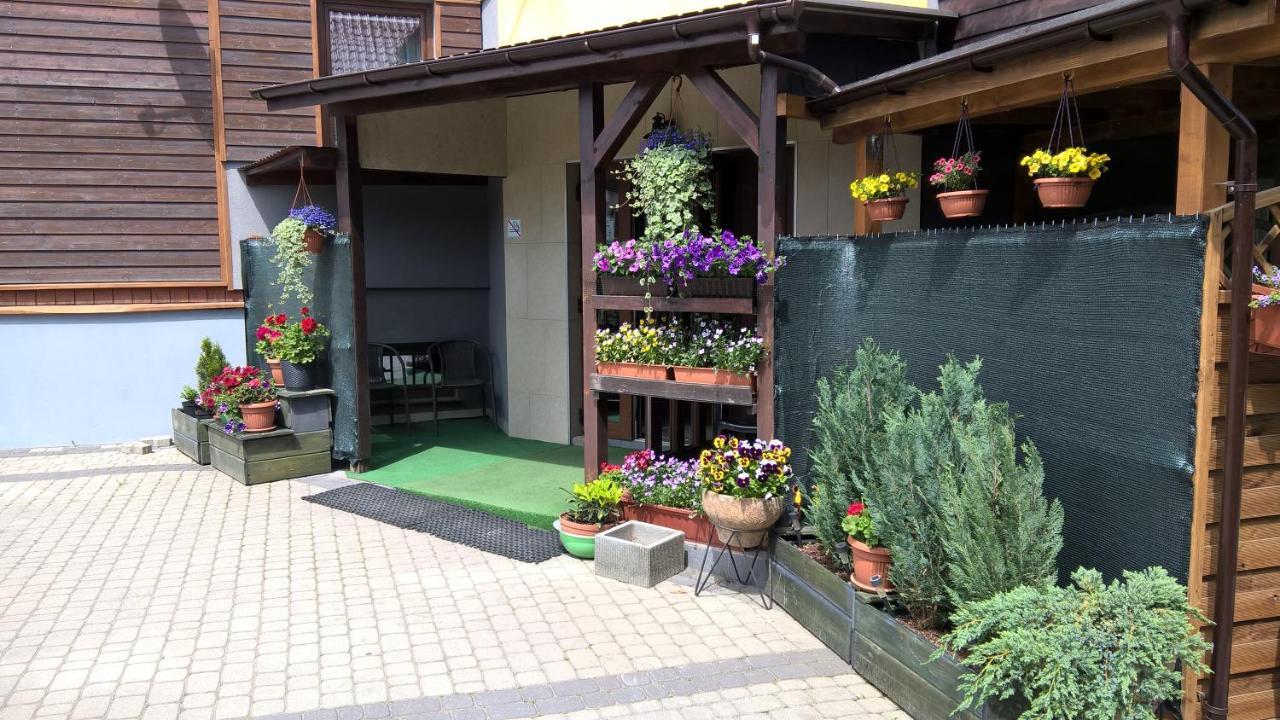 Pokoje Goscinne Jaga Kielce Exterior photo